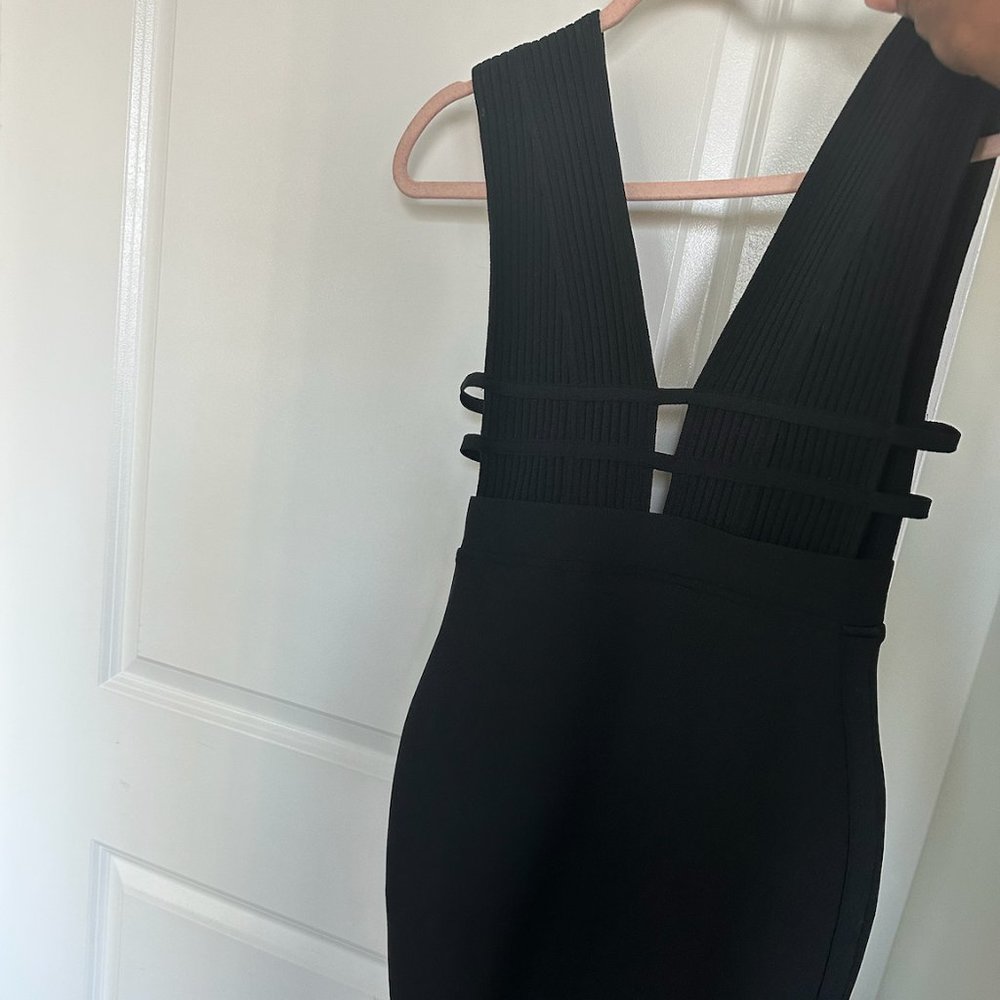 Black Deep V Plunge Sleeveless Cut Out Bodycon Bandage Dresses